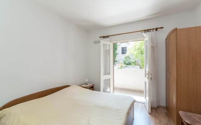 Apartment Alana -