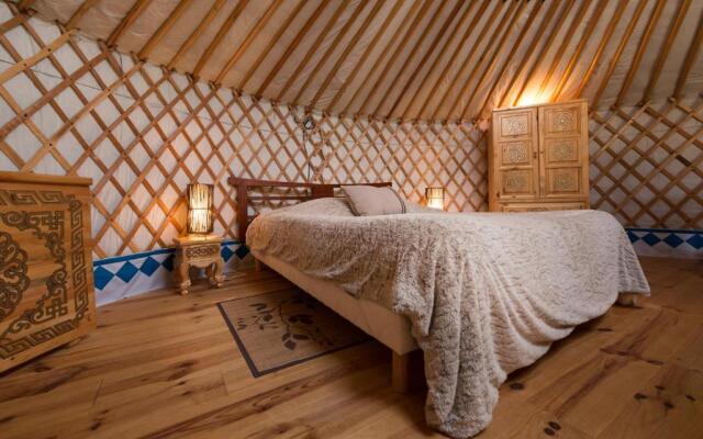 Hébergements Insolites Domaine Arvor SPA