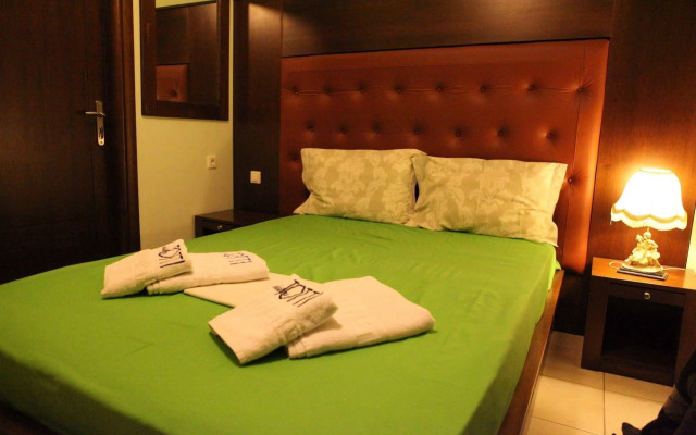 Toti Boutique Rooms