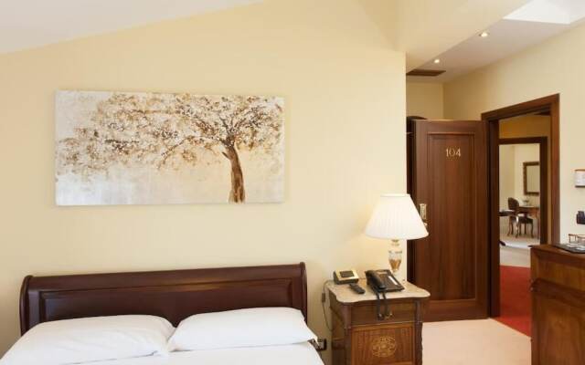 Borgo Pilotti Hotel & Restaurant