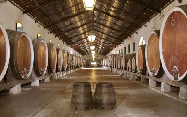 Sintra/Colares Beach House with Mountain View