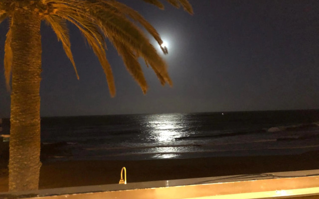 Espectacular en primera línea de la playa