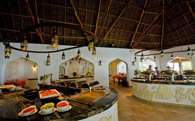 Sultan Sands Island Resort