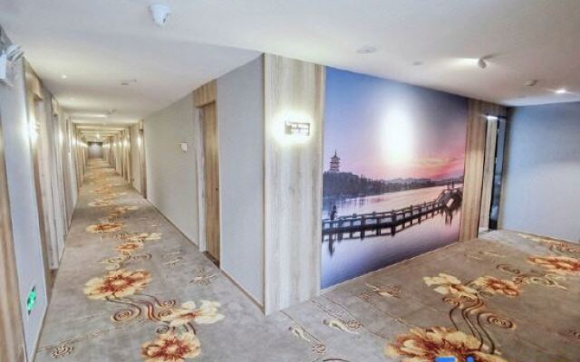 Yahao Selected Hotel (Jinfeng Branch)