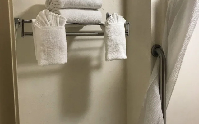 The Best Inn & Suites