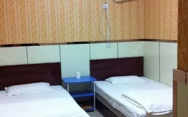 Fengqiu Yixiao Homeland Hotel