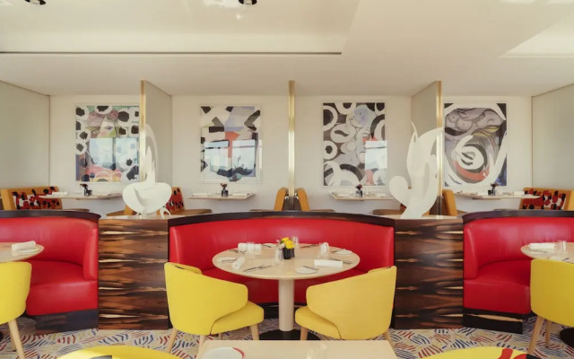 Cheval Blanc Paris