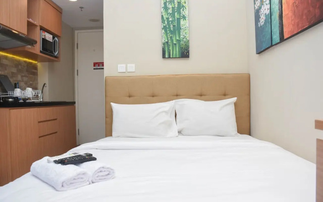Cozy Living Studio at Springlake Summarecon Bekasi Apartment