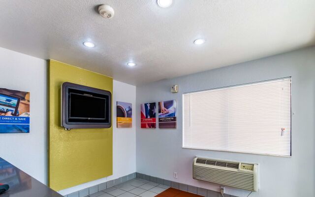 Motel 6 Bellmead, TX - Waco