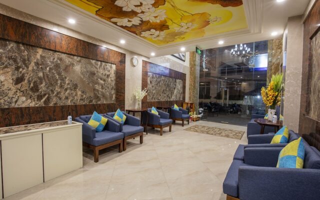 Golden Legend Palace Hotel