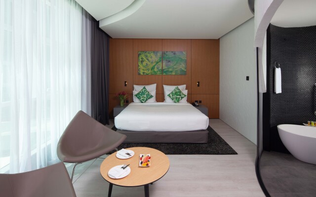 Al Khoory Sky Garden Hotel