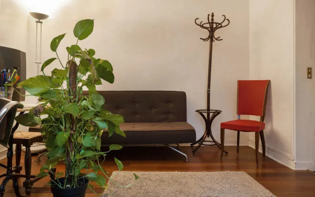 Studios Paris Bed & Breakfast - Le Jardin de Montmartre