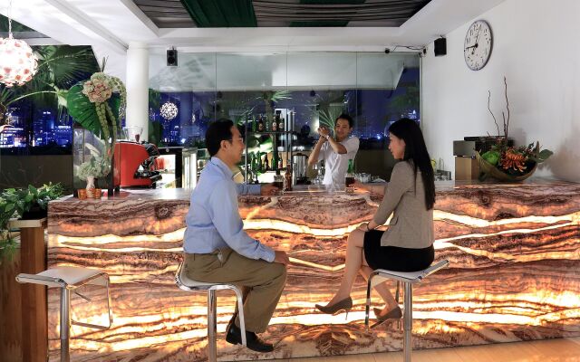 Rasuna Icon Hotel