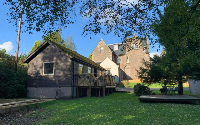 Creity Hall Chalet