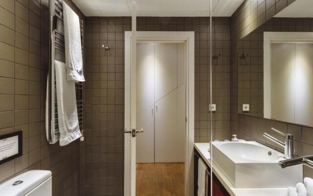 ArtlifeBCN Urban Oasis Apartment