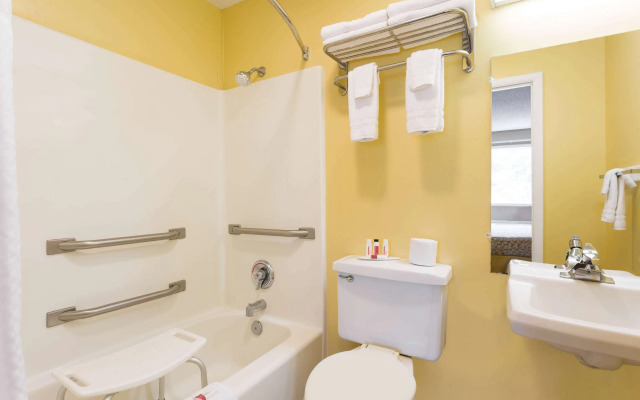 Days Inn by Wyndham Chincoteague Island