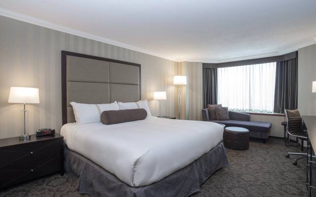 Sandman Signature Edmonton Downtown Hotel