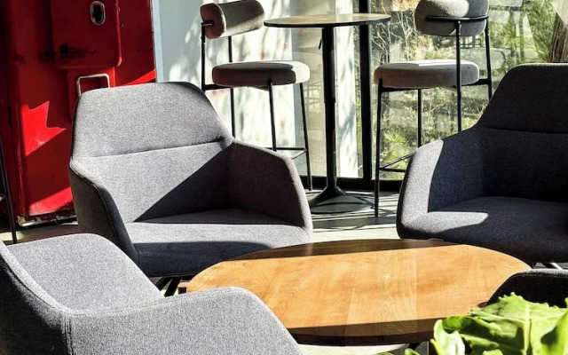 Serenzzo Hotel & Cuisine