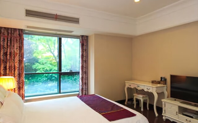 Mark Grams of Wind Hotel