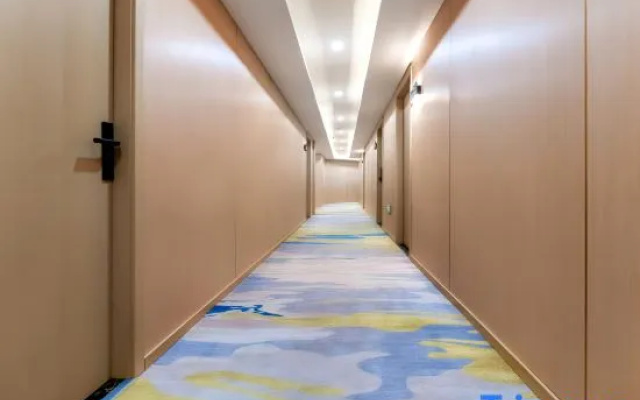 Tulip Hotel (Fengdu Ghost City Branch)