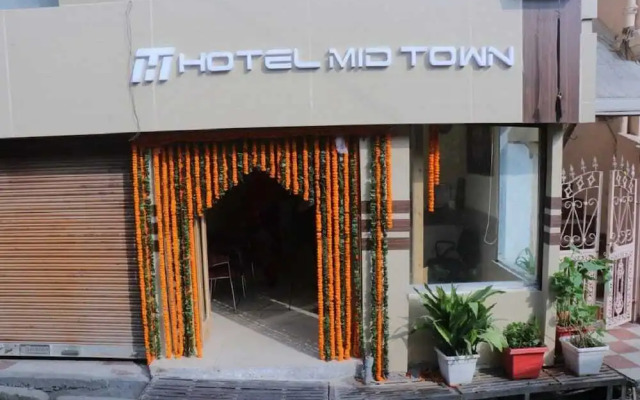 OYO Flagship 40500 Hotel Mid Town