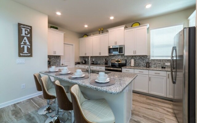 Amazing House! Storey Lake - 4724SHd