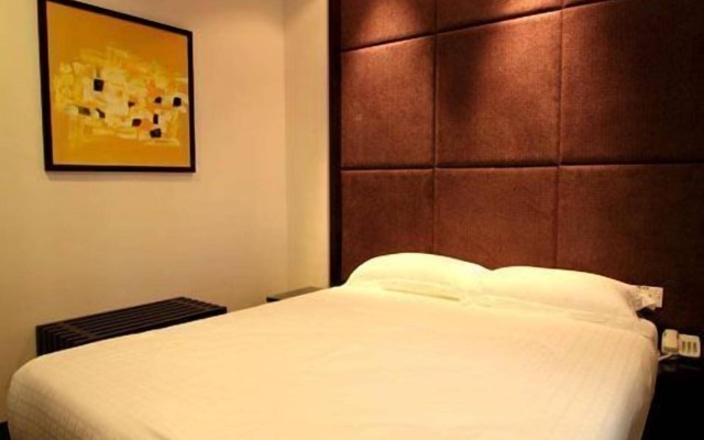 Country Hotel