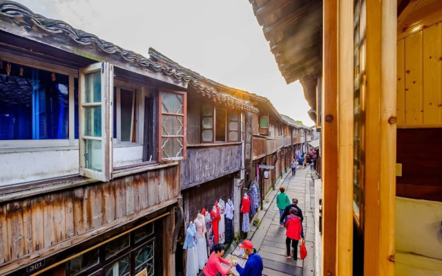 Dongzha Renjia Inn