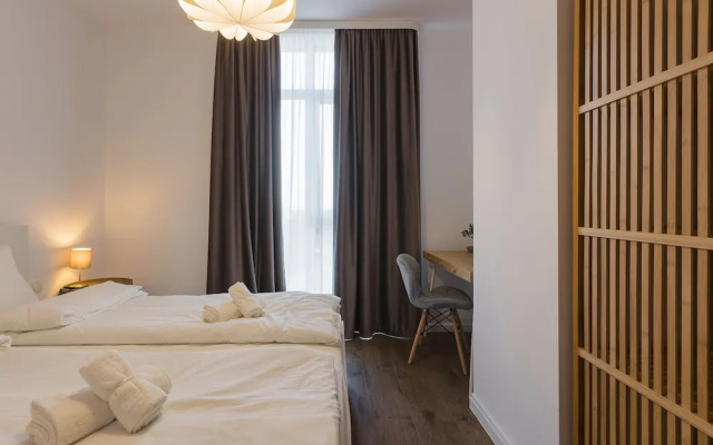 Zoe Apartment