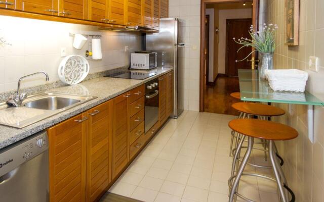 Liiiving in Matosinhos- Seaside Delight Apartment