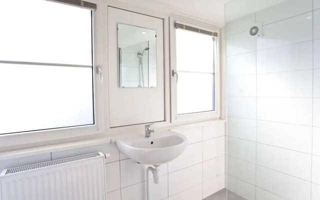 Luxury Villa in Arnhem With Parking