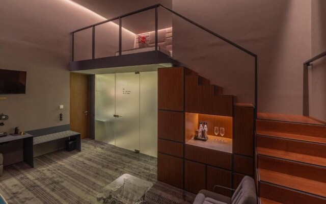 Дизайнерский отель Road