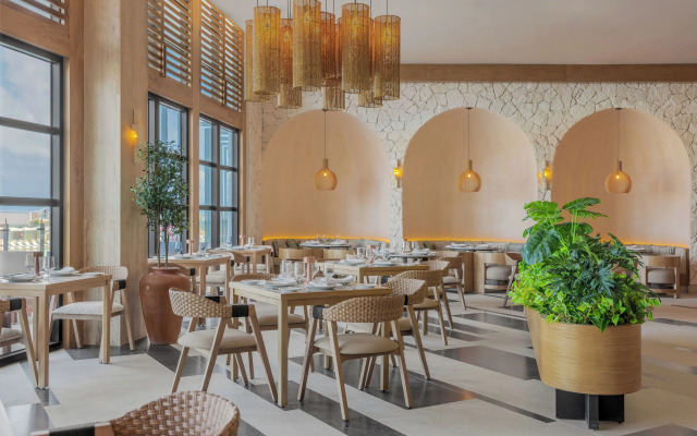 AVA Resort All Oceanfront - All Inclusive