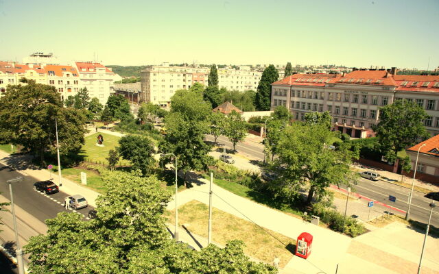 Leon hotel