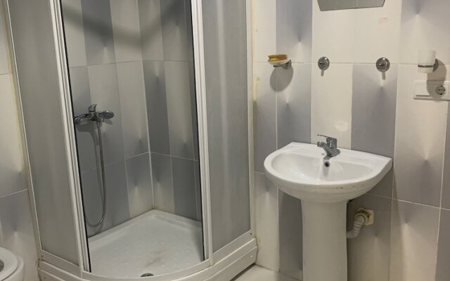 Espinaz Apart Otel