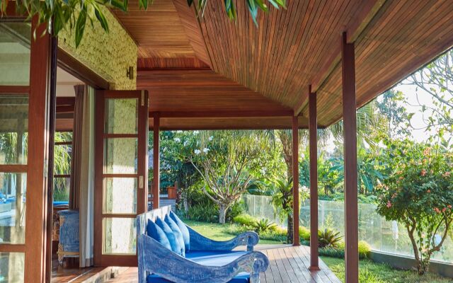 Blue Bamboo Villas