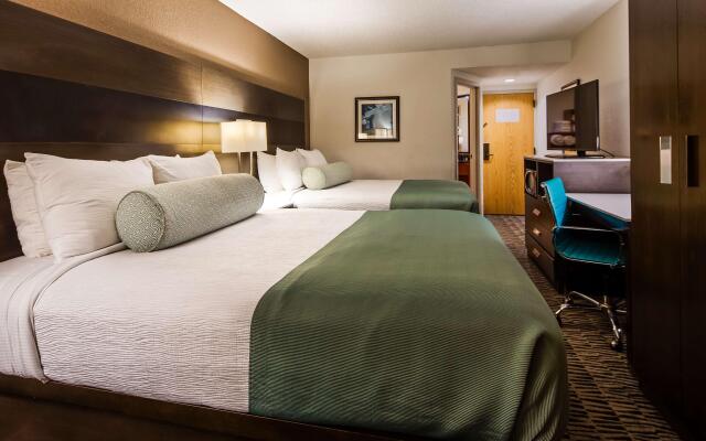 Clarion Pointe near Medical Center