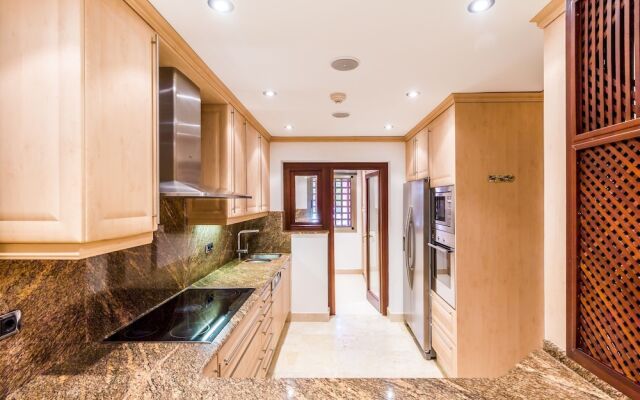 Frontline beach 3 bedroom apartment