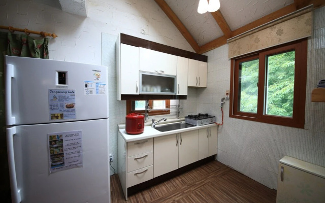 Jangseung Park Pension