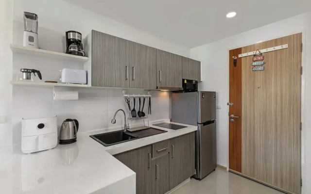 Studio in Ozone Condo in Kata A702