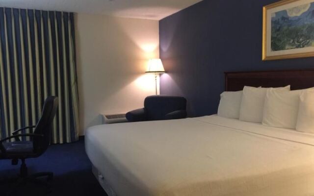 Ramada by Wyndham Windsor Locks