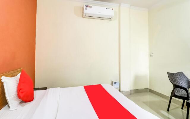 OYO 10877 Hotel R K Residency