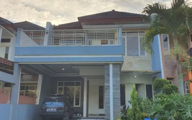 SUNRICH Villa Syariah 5 spacious room & Swimming pool with Jaccuzi