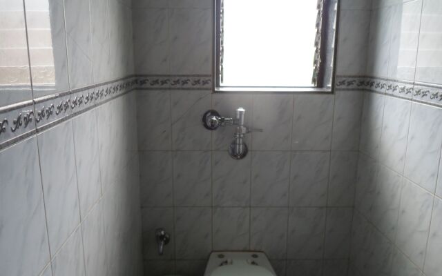 Samruddhi and Shree Inn Lodge