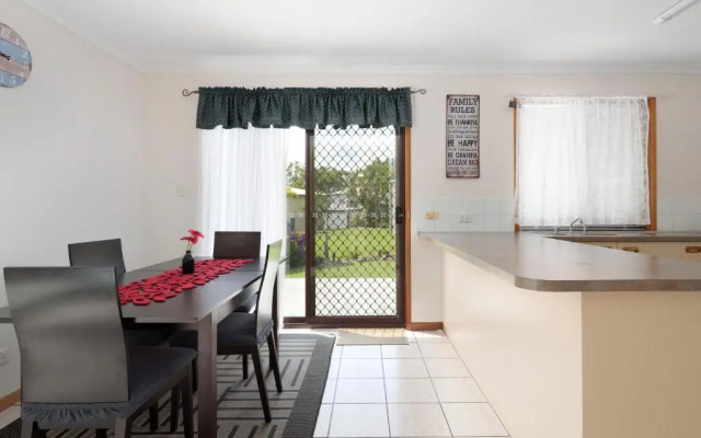 Seascapes Tin Can Bay