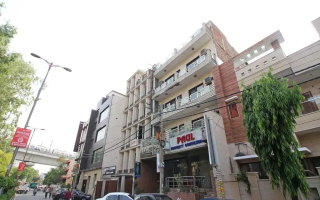 OYO 5114 Nagpal Palace