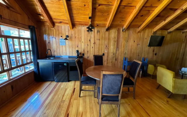 PINE TREE Hotel Boutique & Cabañas