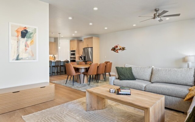 Paddle And Play 5 Bedroom Townhouse