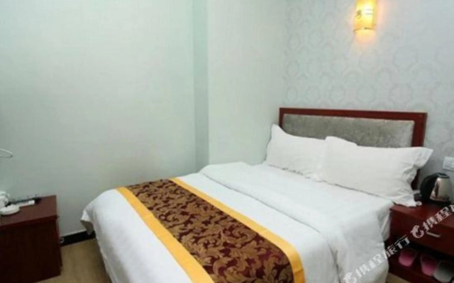 Chongqing Tinya Hotel (Nanhua Middle School)