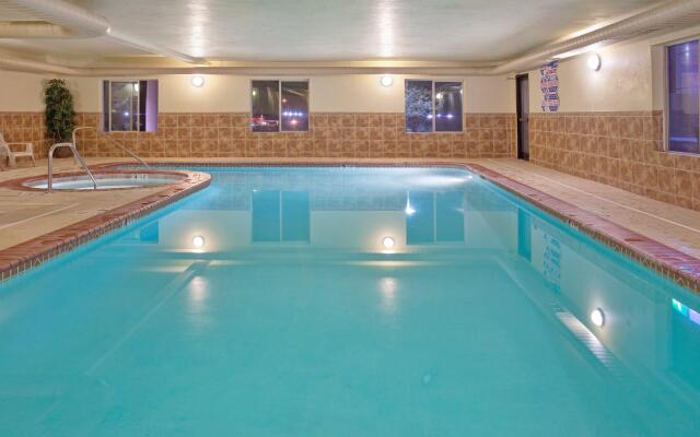 Holiday Inn Express & Suites Cedar City by IHG